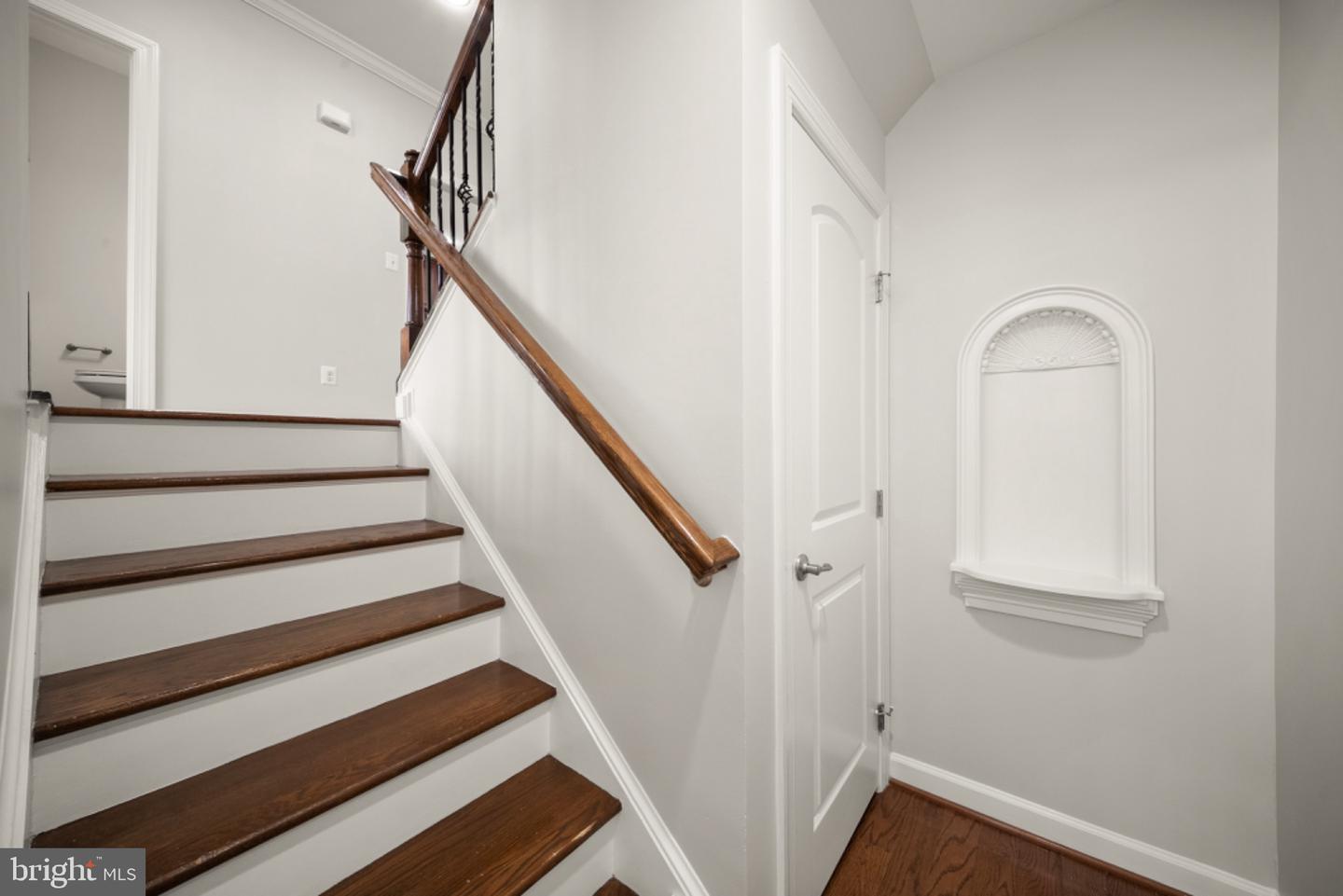 42532 Rowderbury Sq Property Photo 11