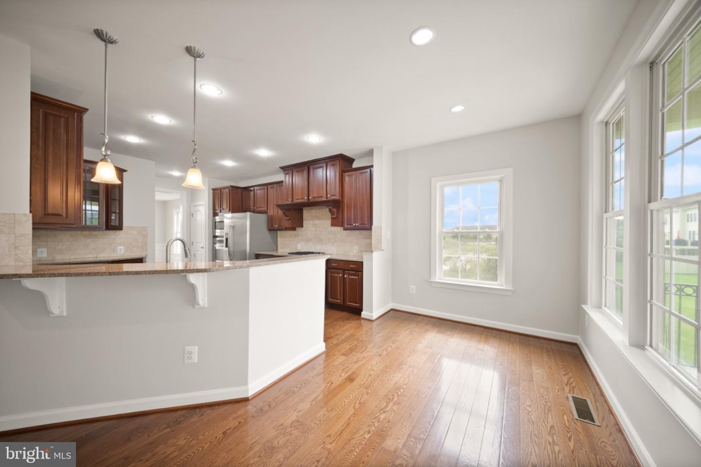 42532 Rowderbury Sq Property Photo 18
