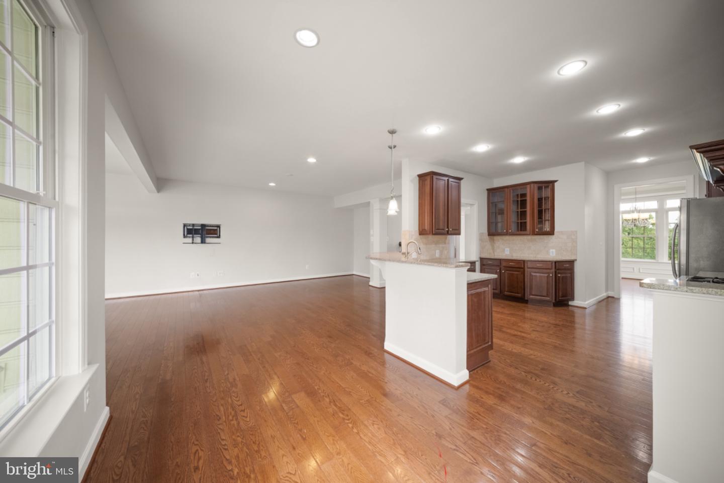 42532 Rowderbury Sq Property Photo 20