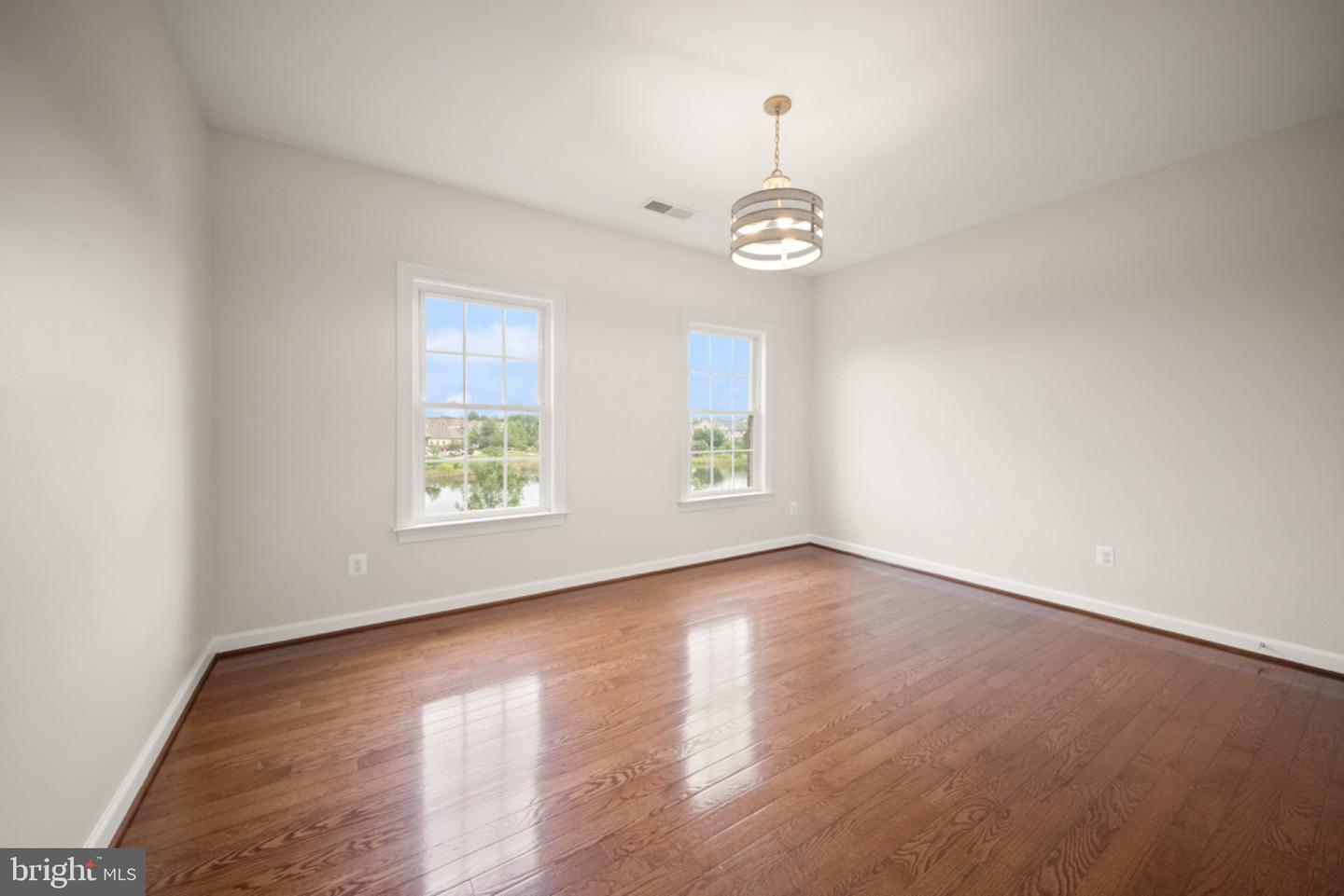 42532 Rowderbury Sq Property Photo 45