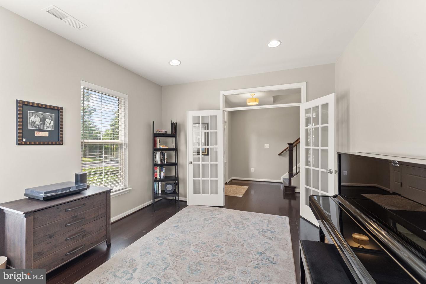 42248 Palladian Blue Ter Property Photo 10