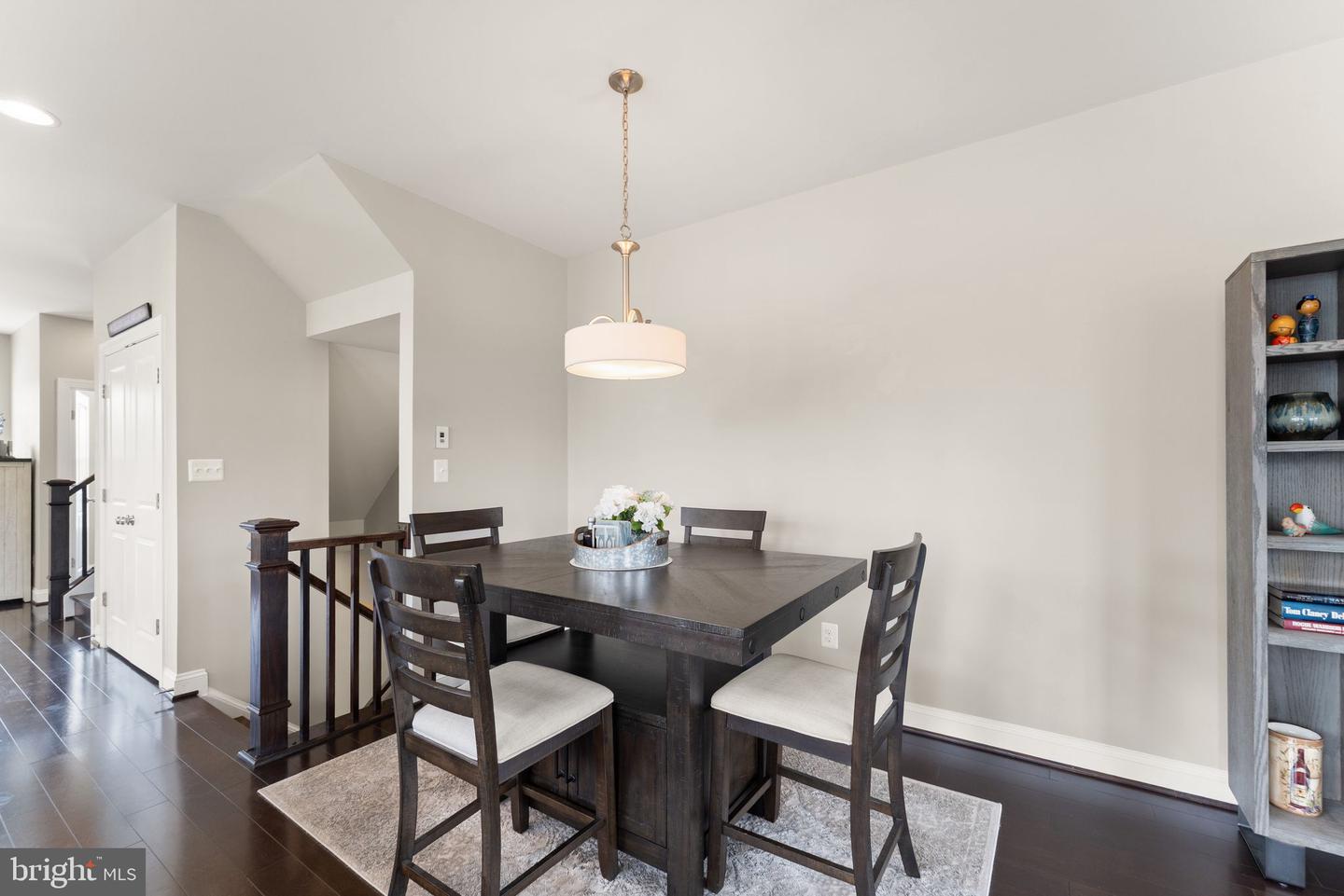 42248 Palladian Blue Ter Property Photo 24