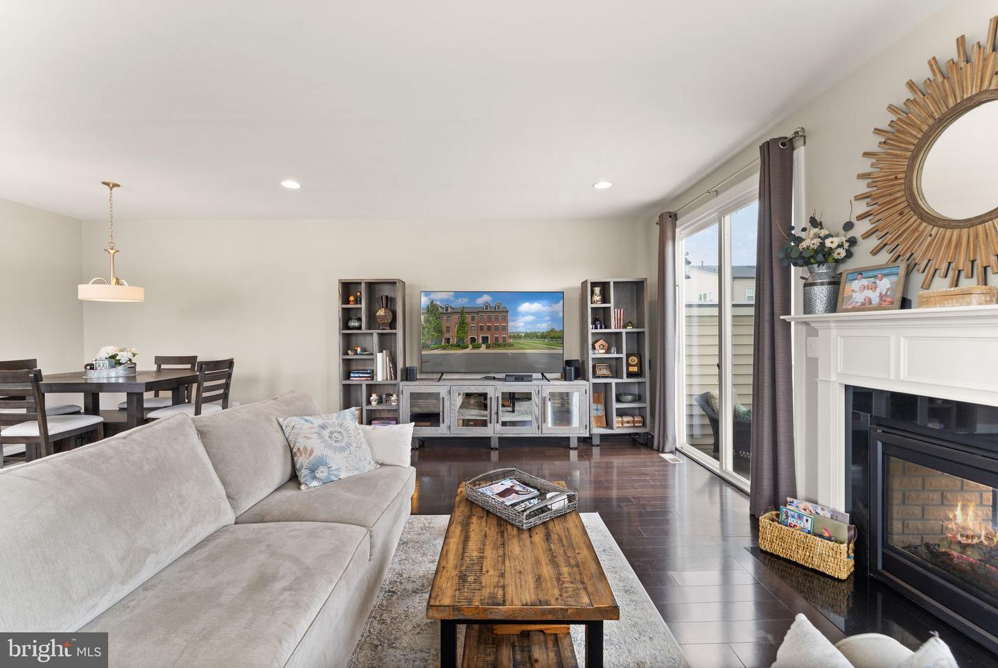 42248 Palladian Blue Ter Property Photo 30