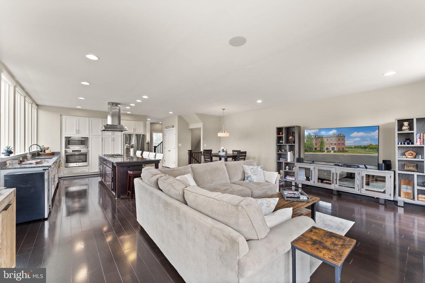 42248 Palladian Blue Ter Property Photo 31