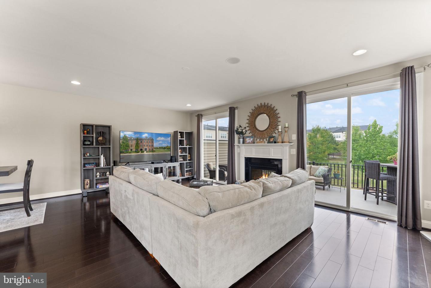 42248 Palladian Blue Ter Property Photo 33
