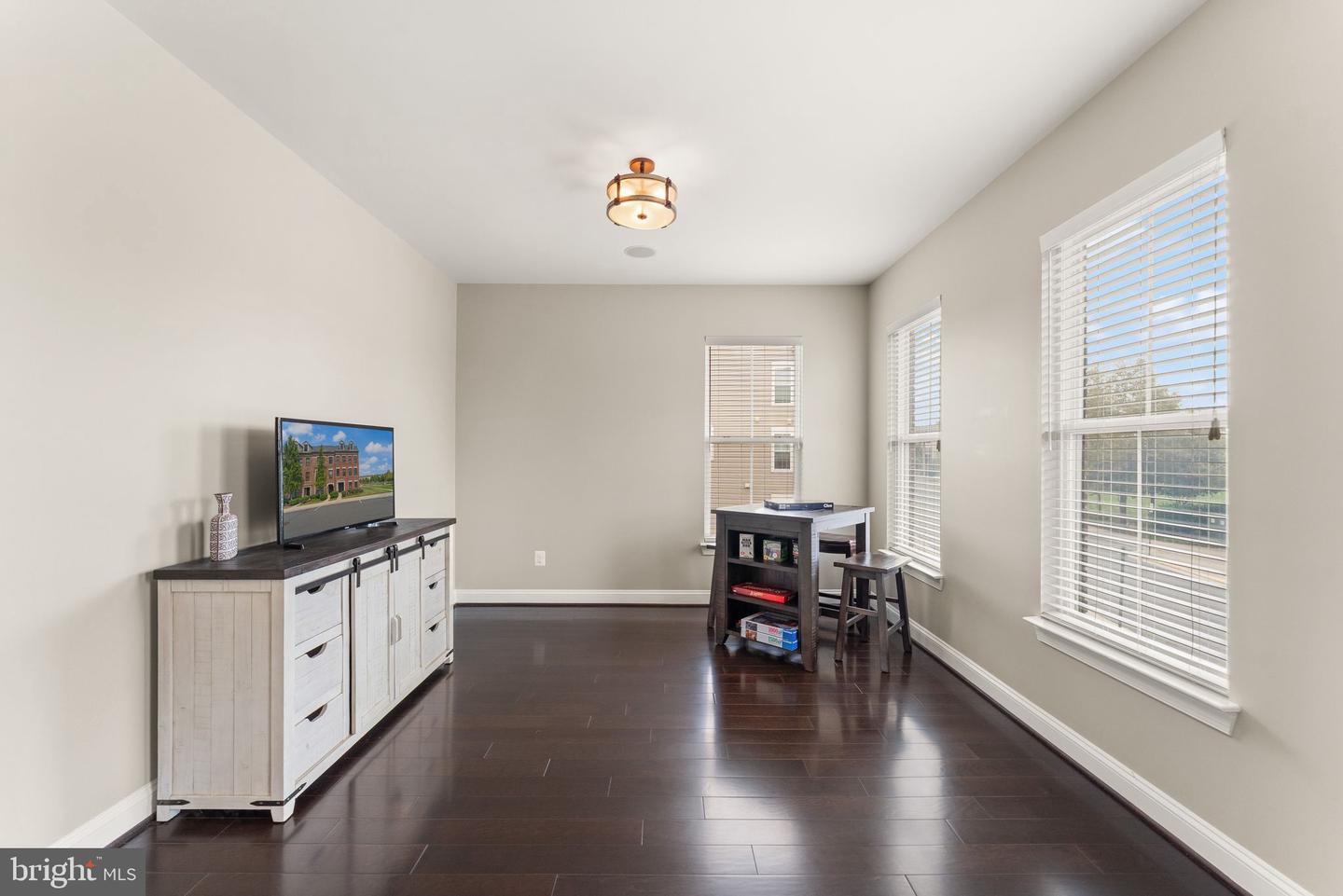 42248 Palladian Blue Ter Property Photo 38