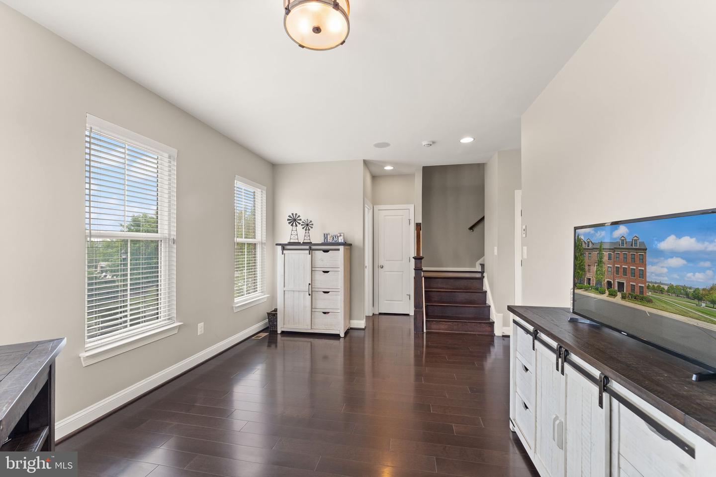 42248 Palladian Blue Ter Property Photo 39