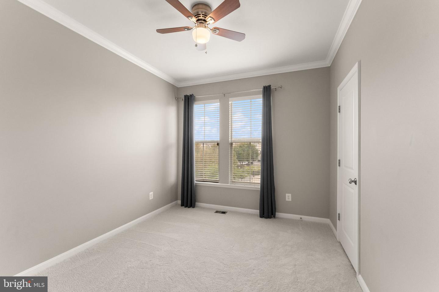 42248 Palladian Blue Ter Property Photo 53