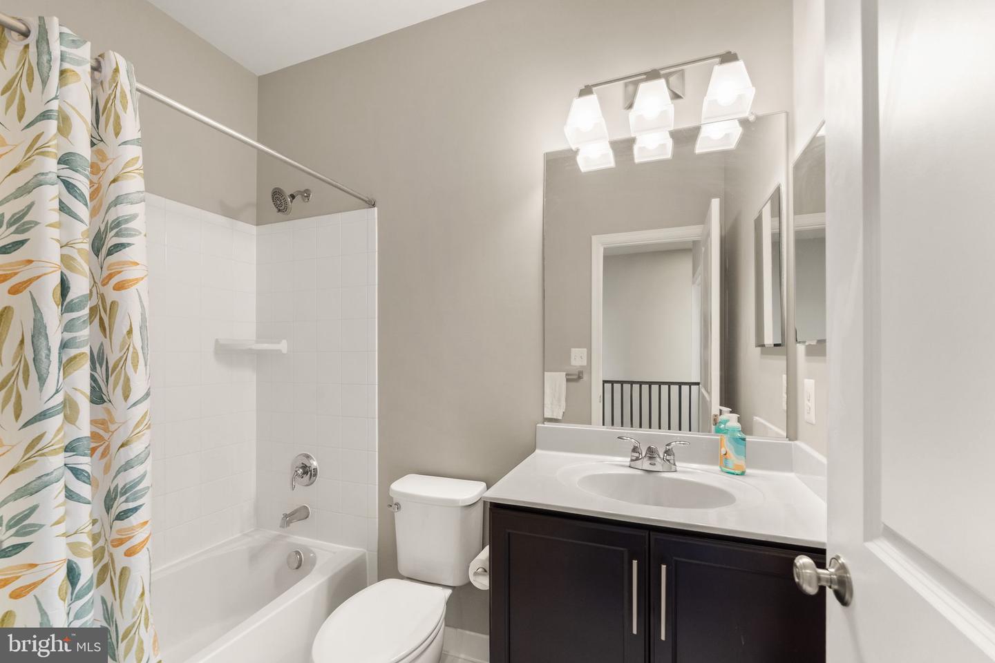 42248 Palladian Blue Ter Property Photo 56