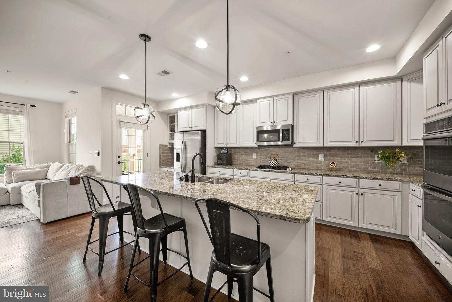 42097 Shadows Pride Ter Property Photo 4