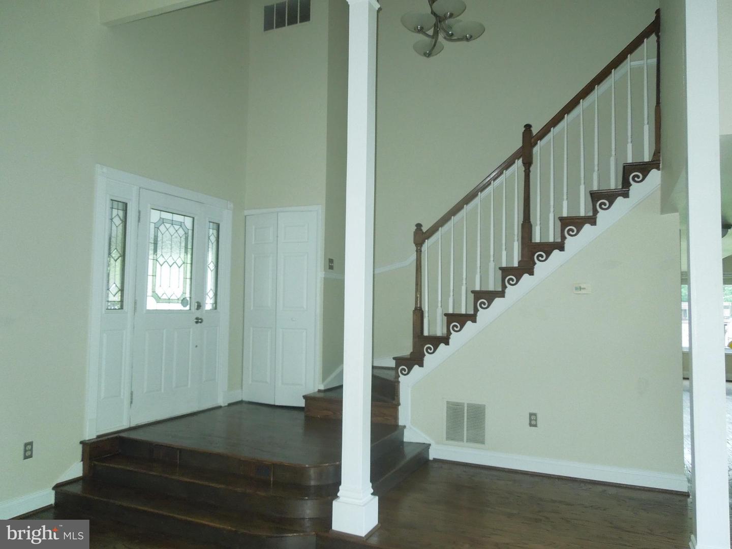 7 Biscayne Pl Property Photo 6