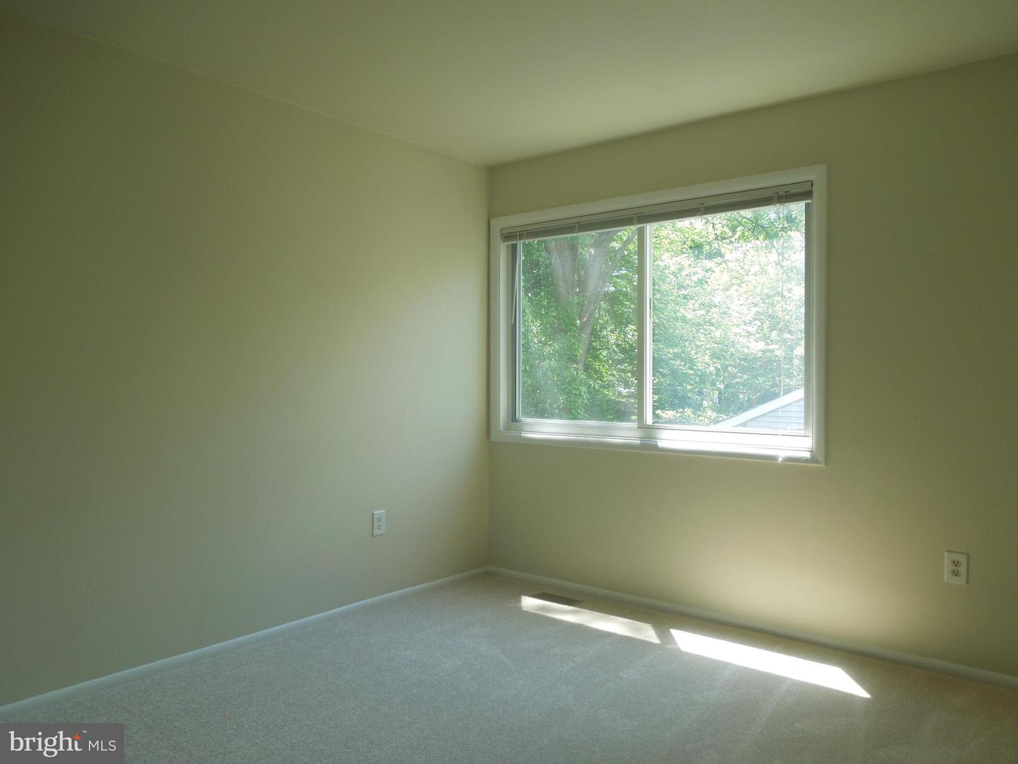 7 Biscayne Pl Property Photo 8