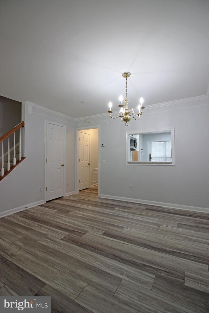 21783 Baldwin Sq Property Photo 7