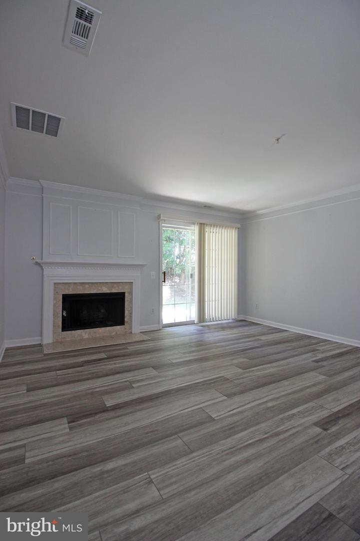 21783 Baldwin Sq Property Photo 9