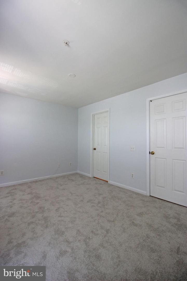 21783 Baldwin Sq Property Photo 13