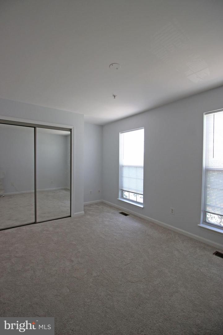21783 Baldwin Sq Property Photo 15