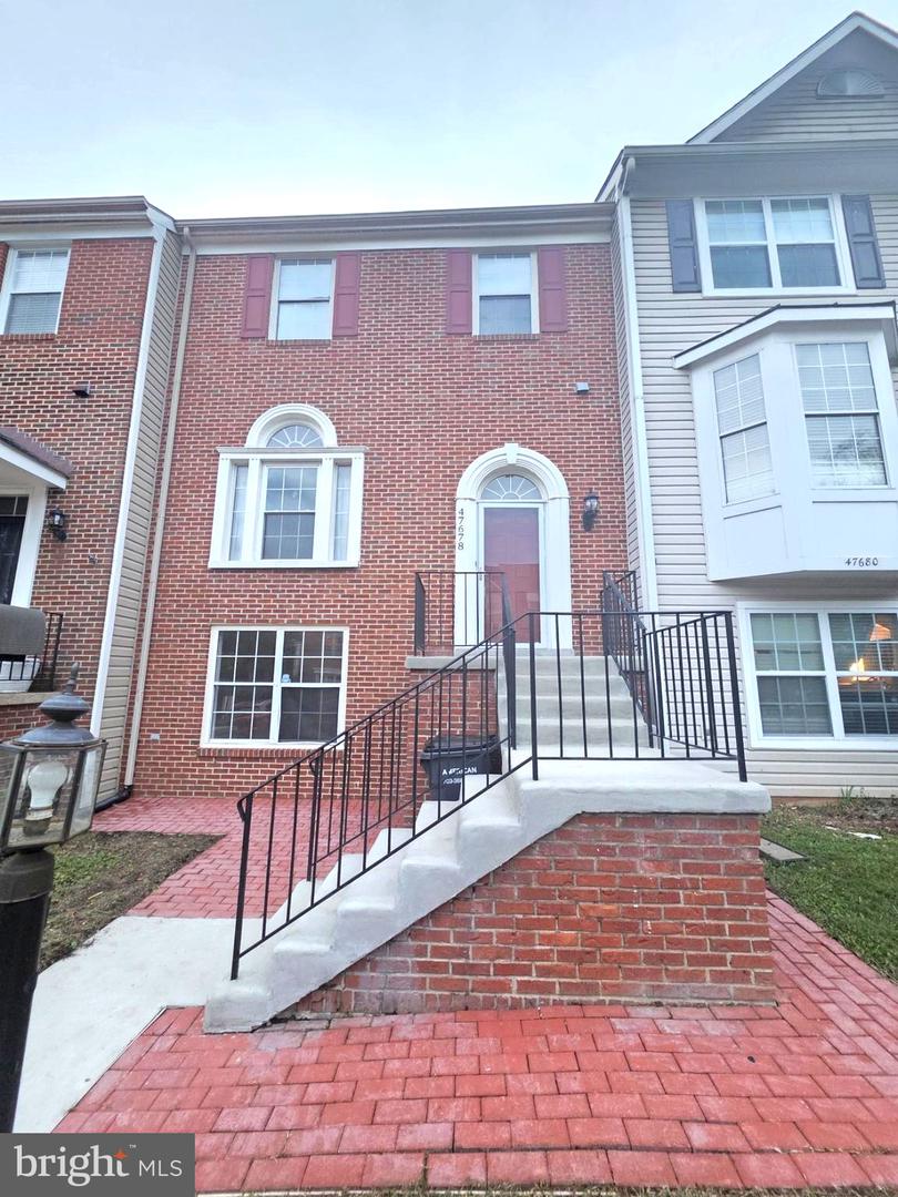 47678 Comer Sq Property Photo 1