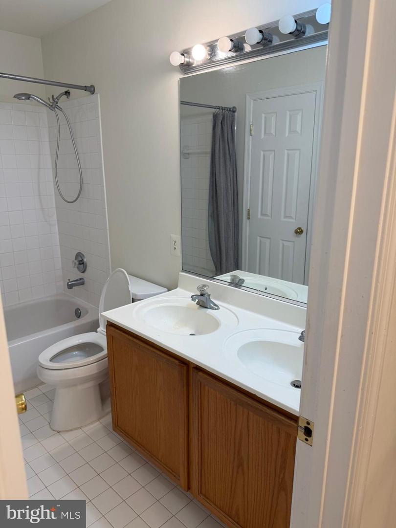 47678 Comer Sq Property Photo 2