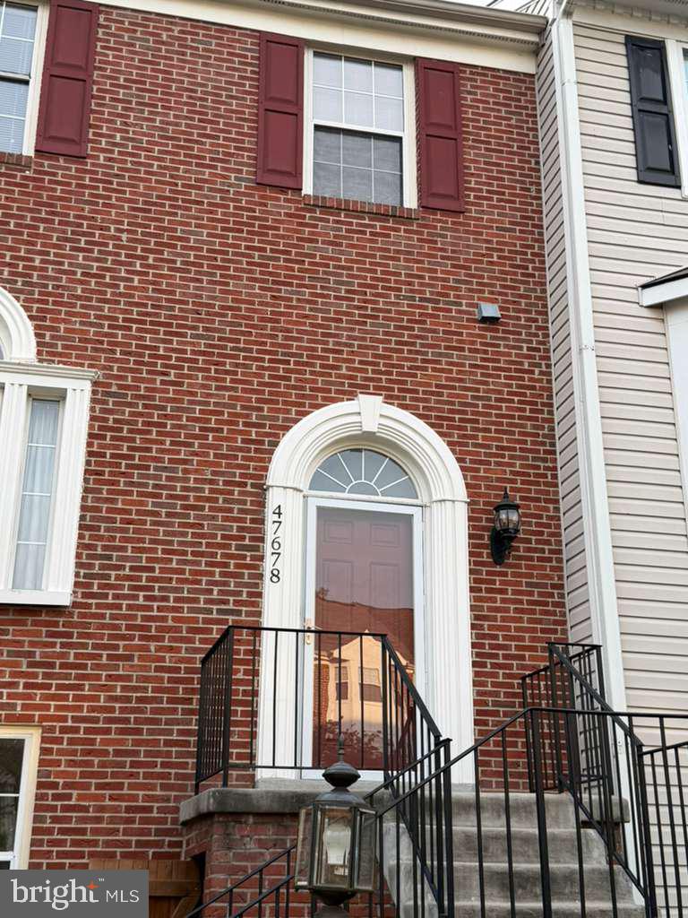 47678 Comer Sq Property Photo 3
