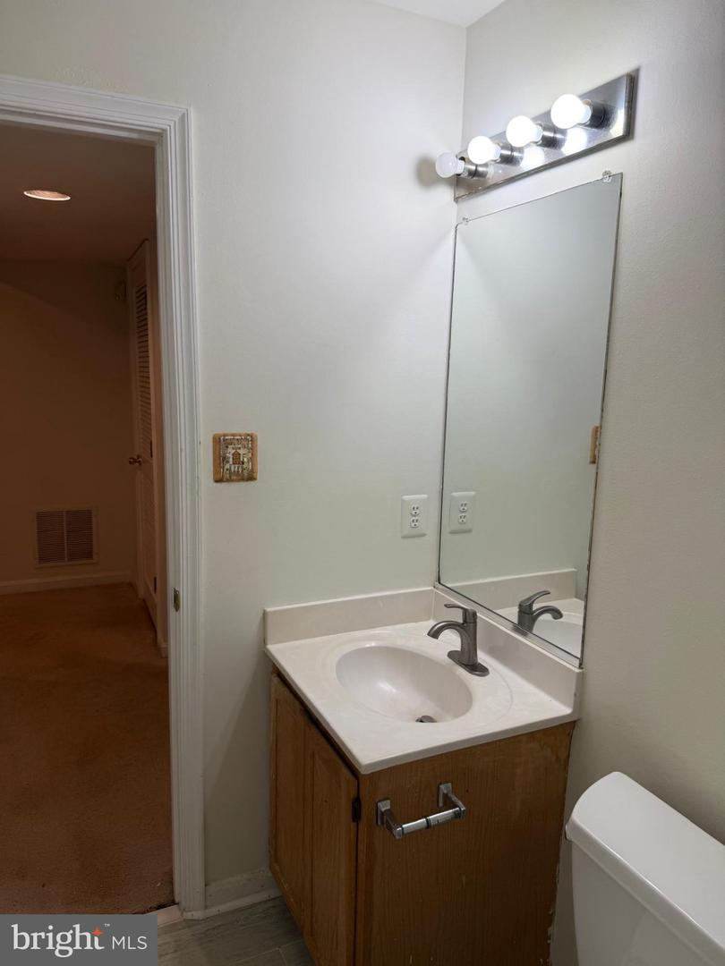 47678 Comer Sq Property Photo 8