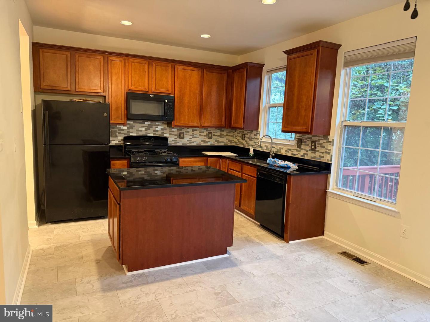 47678 Comer Sq Property Photo 11