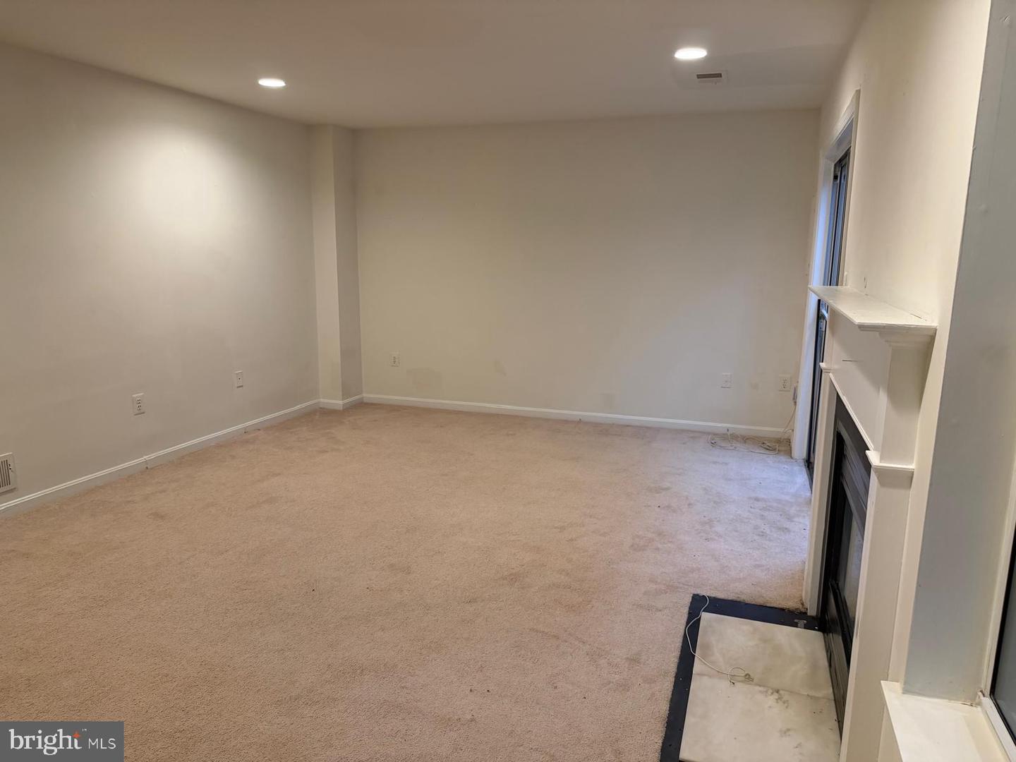 47678 Comer Sq Property Photo 20
