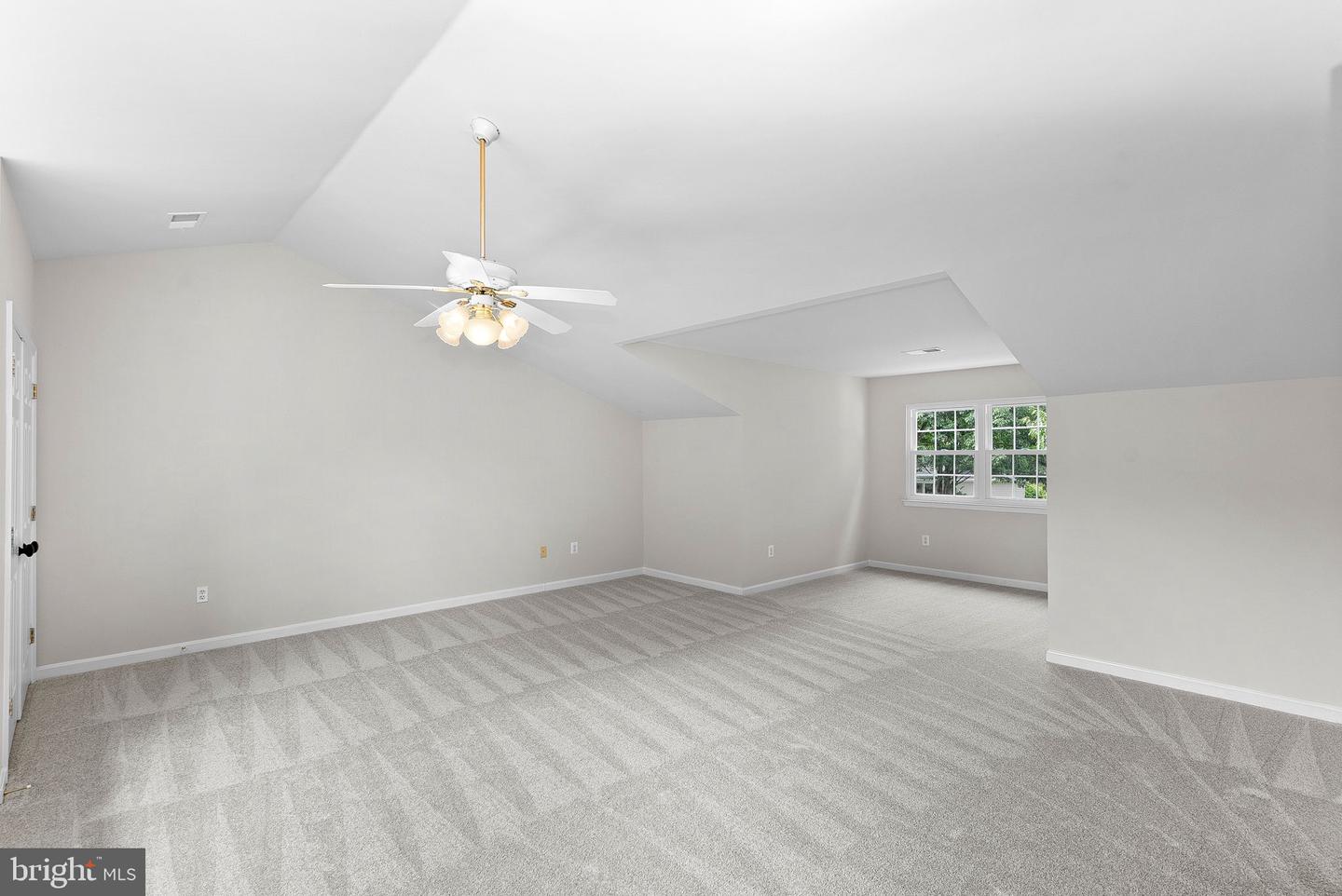 37743 Sutton Dr Property Photo 30
