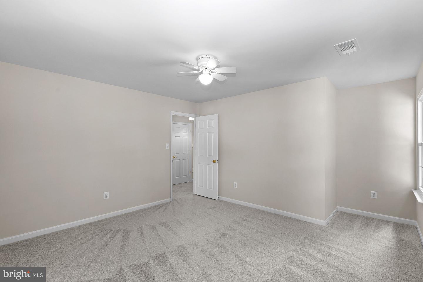 37743 Sutton Dr Property Photo 40