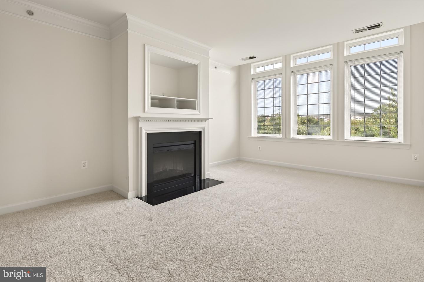 44485 Chamberlain Ter #303 Property Photo 16