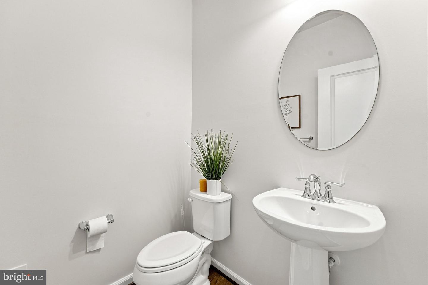 41057 Haybine Ln Property Photo 24