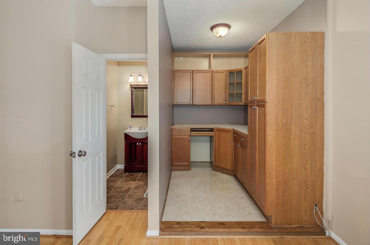 44102 Tippecanoe Ter Property Photo 6