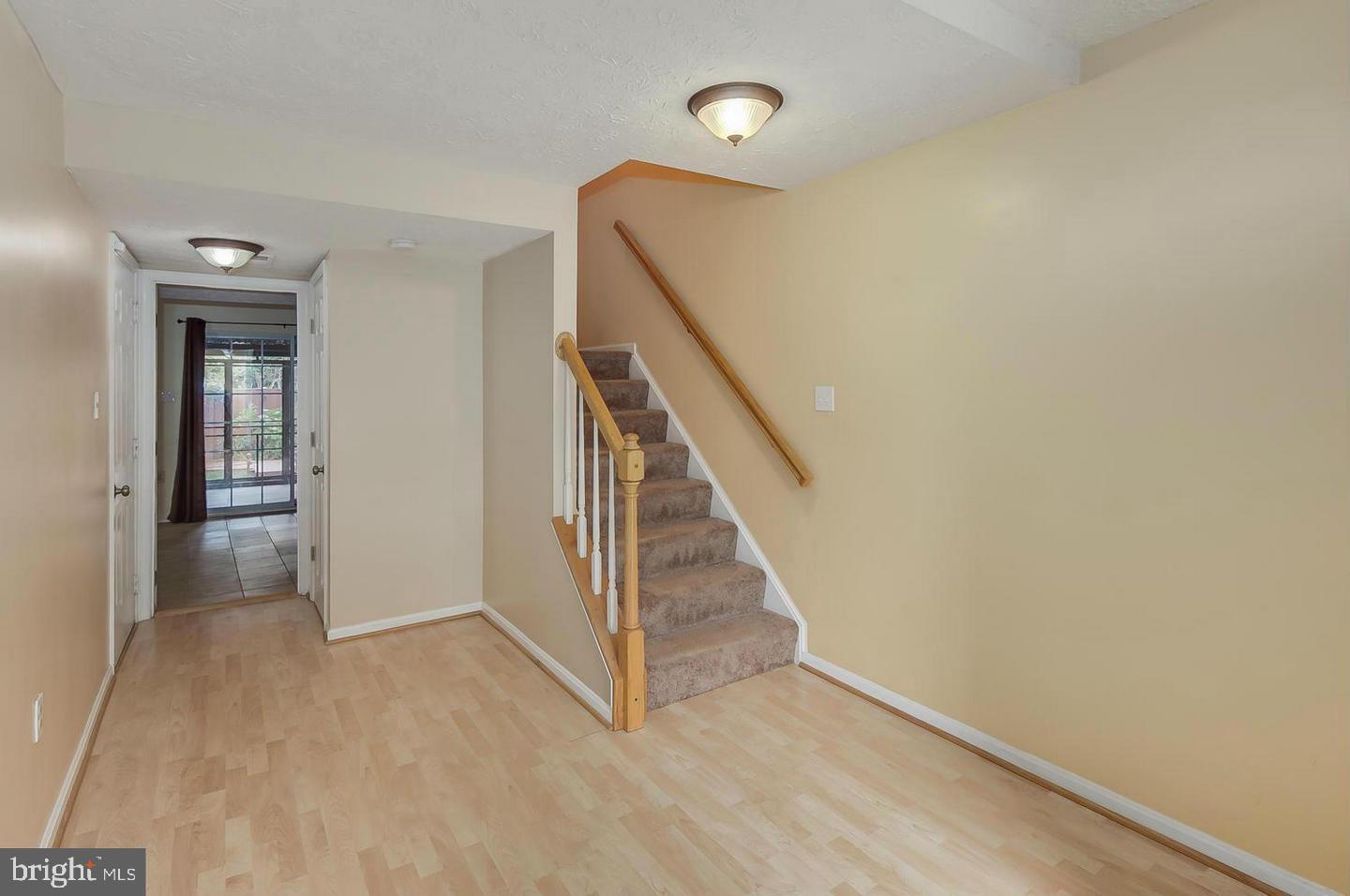 44102 Tippecanoe Ter Property Photo 9
