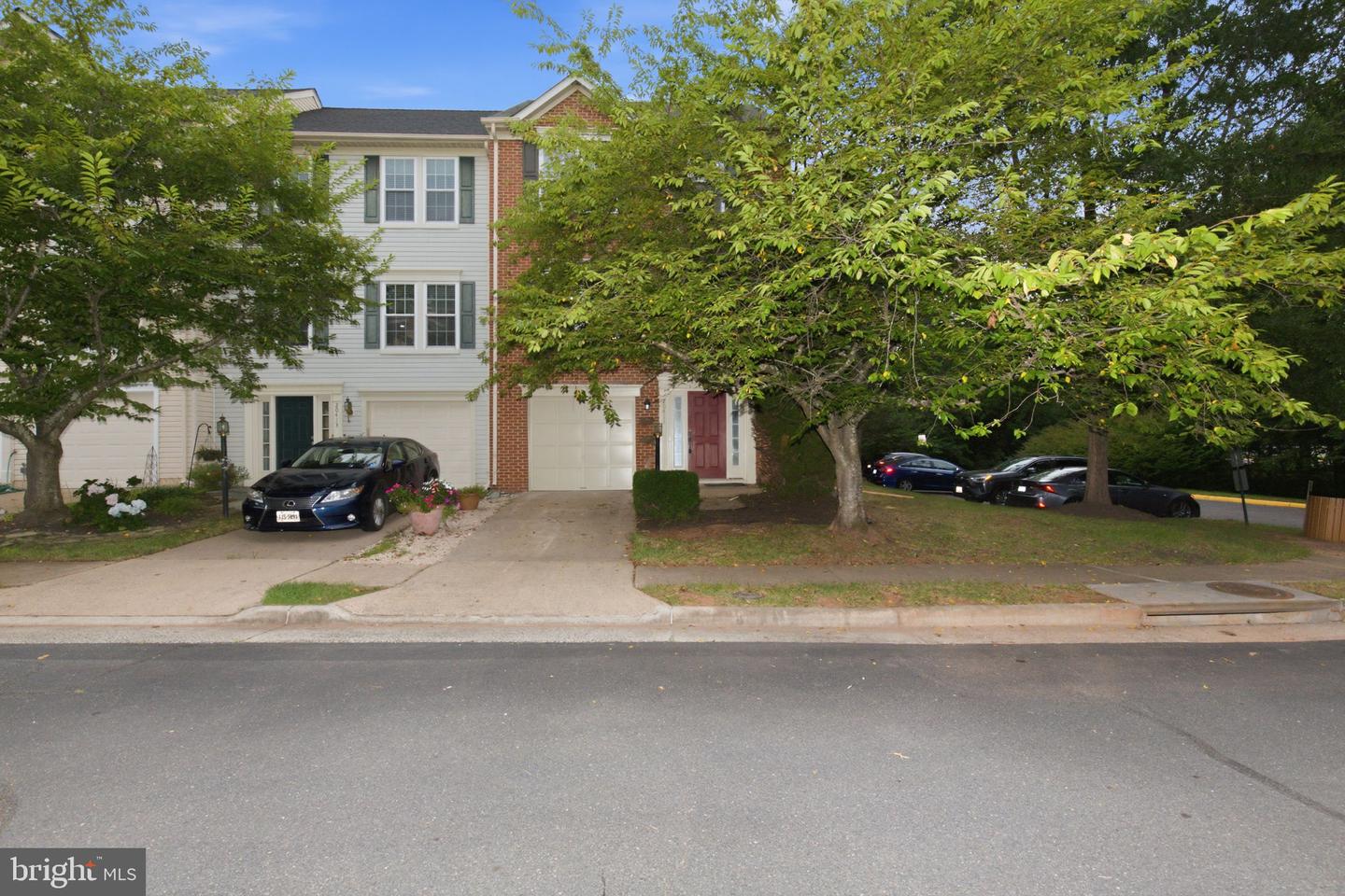20411 DONCASTER Property Photo 1