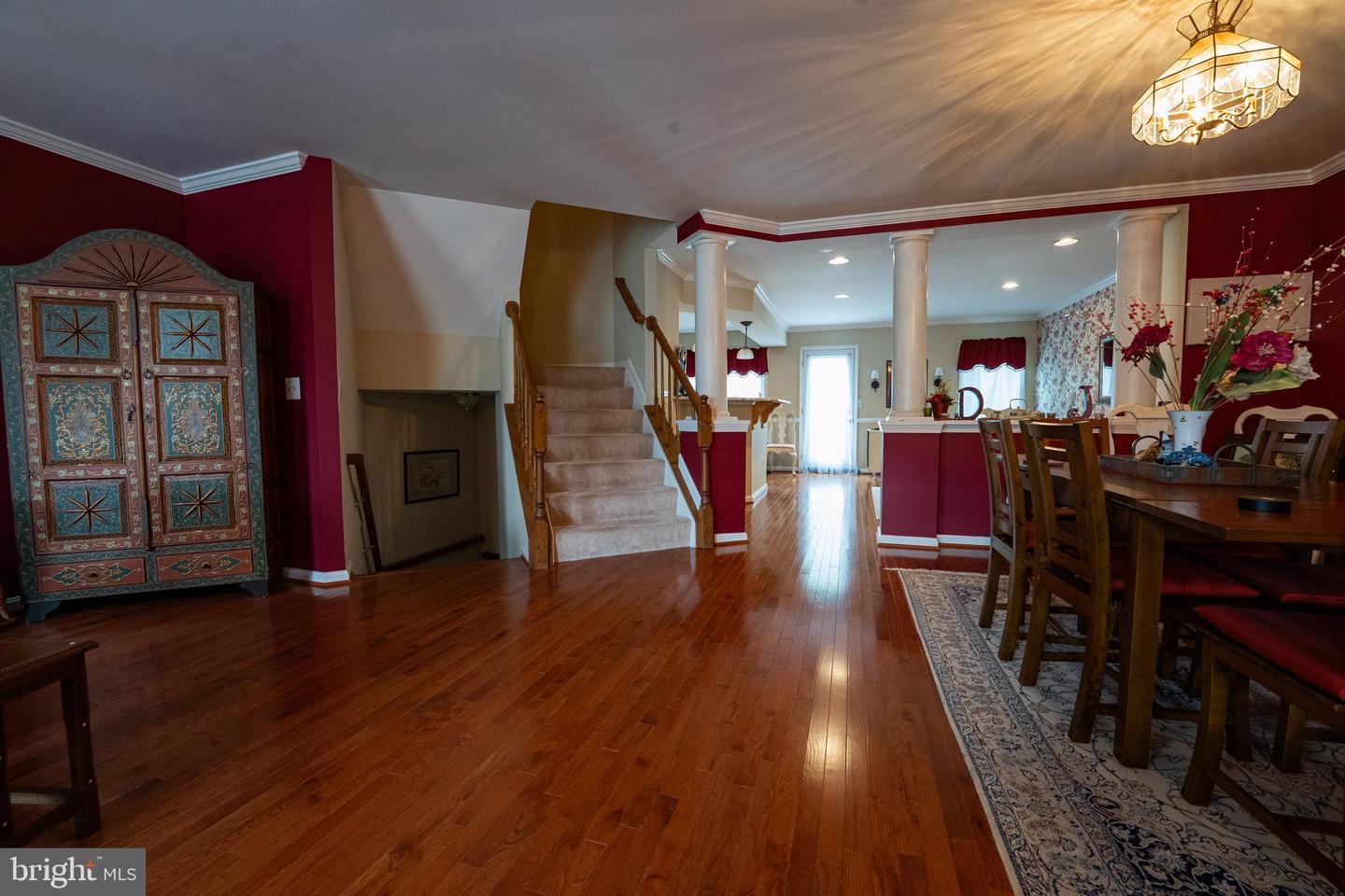 20933 Sandstone Sq Property Photo 2
