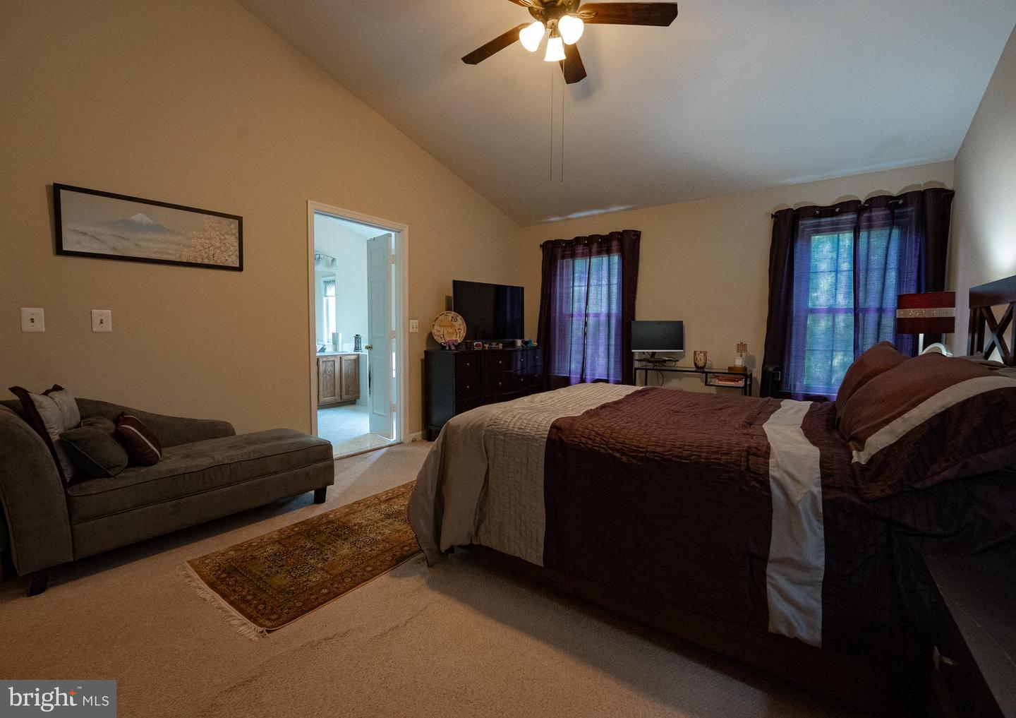 20933 Sandstone Sq Property Photo 15