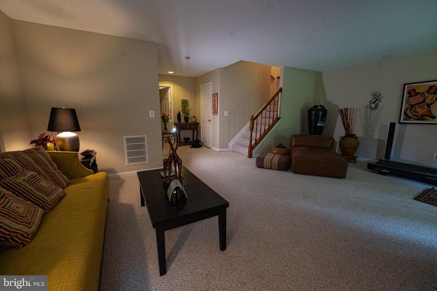 20933 Sandstone Sq Property Photo 24