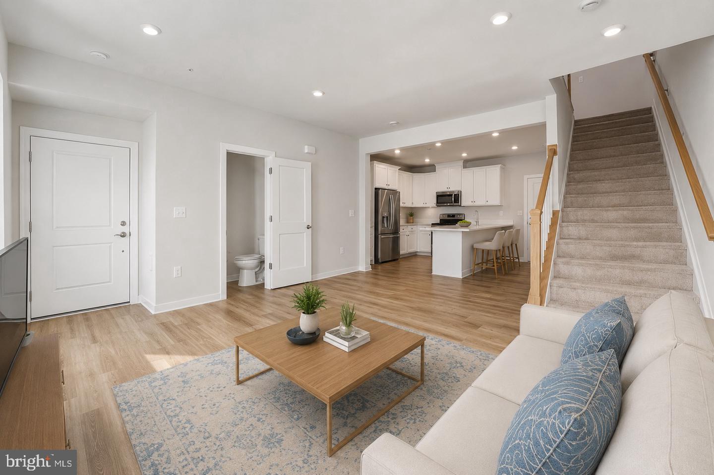 20280 Newfoundland Sq Property Photo 3