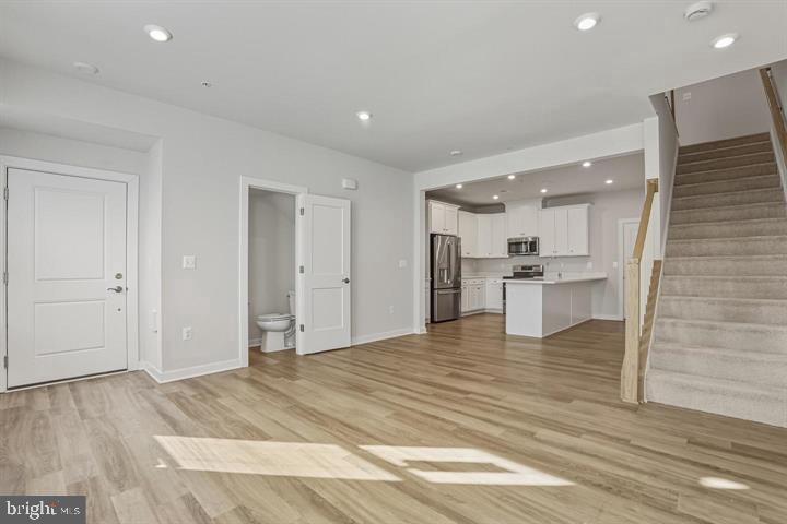 20280 Newfoundland Sq Property Photo 8