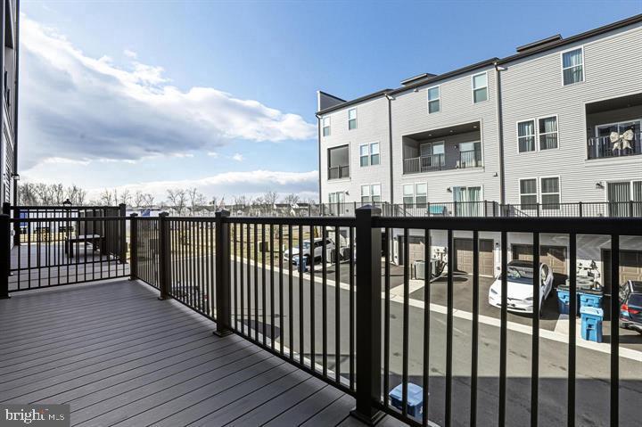 20280 Newfoundland Sq Property Photo 20