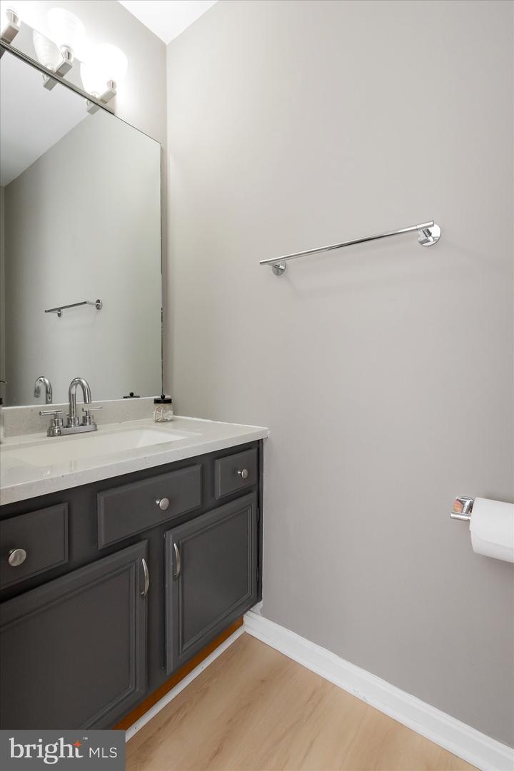 528 Jared Sq Ne Property Photo 6
