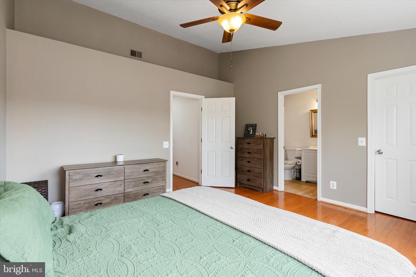 528 Jared Sq Ne Property Photo 26
