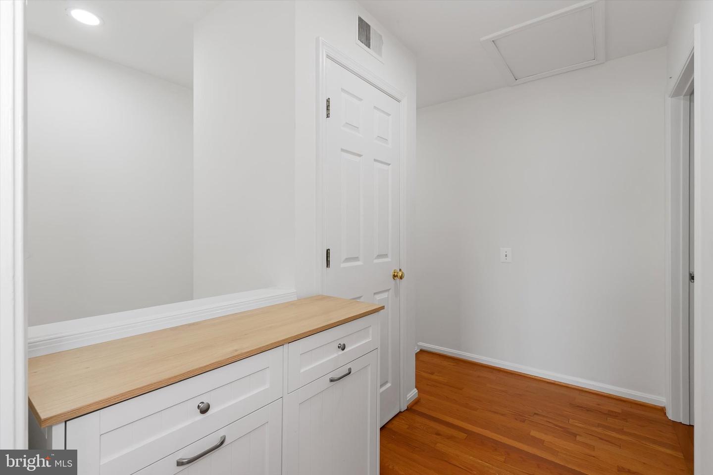 528 Jared Sq Ne Property Photo 34