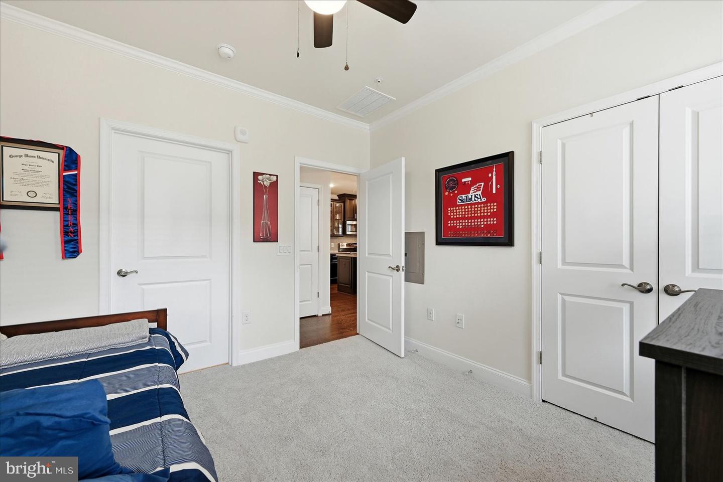 23630 Havelock Walk #305 Property Photo 18