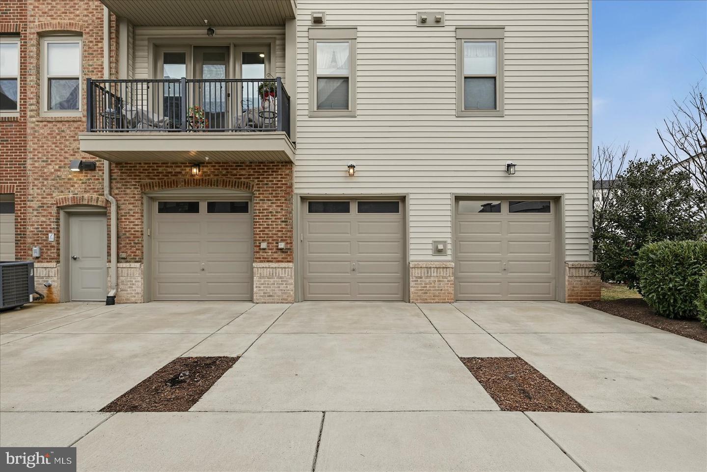 23630 Havelock Walk #305 Property Photo 21