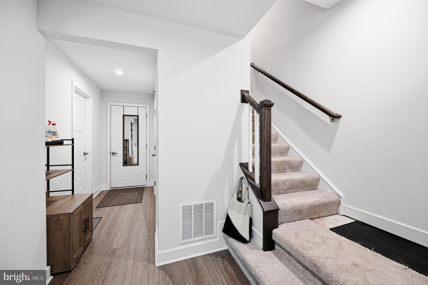42532 Tiber Falls Sq Property Photo 8