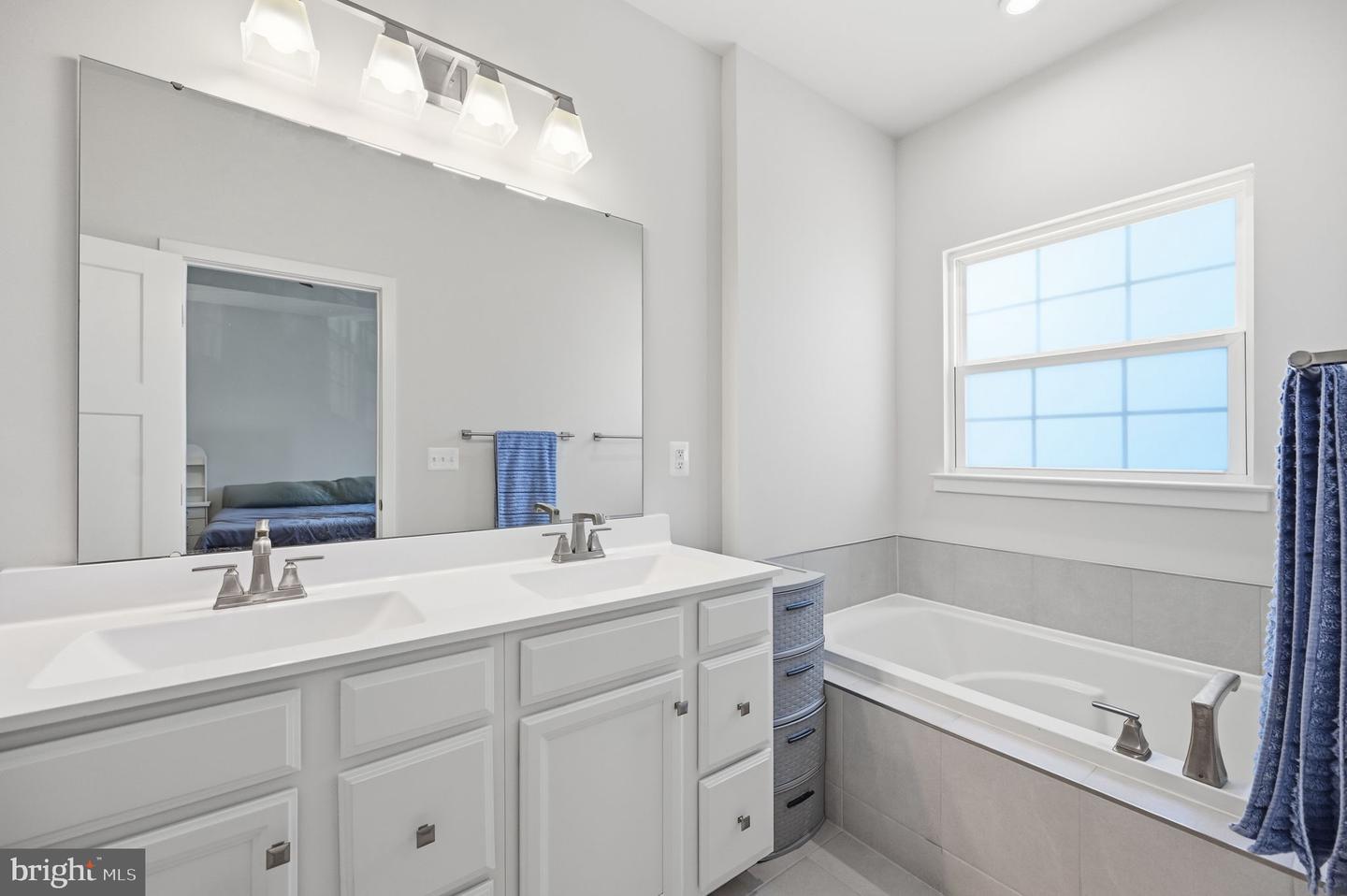 42532 Tiber Falls Sq Property Photo 24