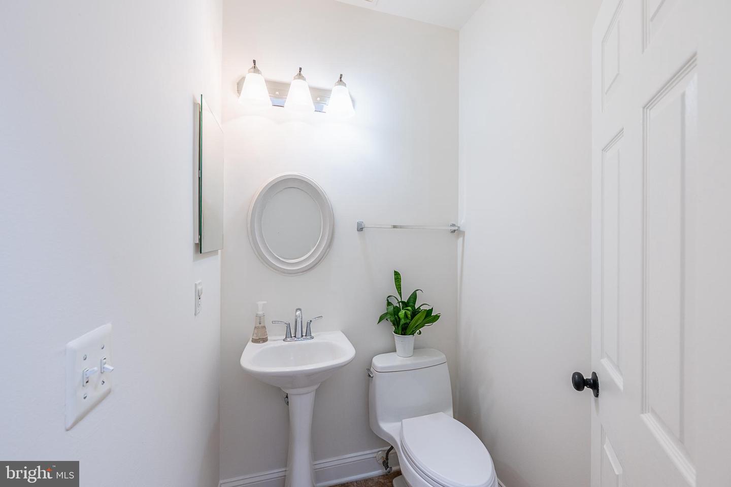 21775 Bancroft Ct Property Photo 16