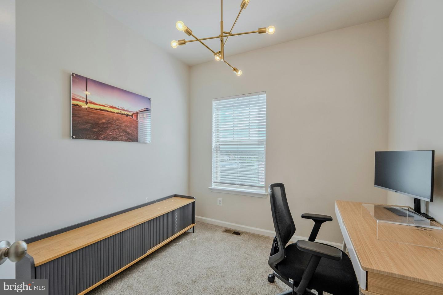 813 Sawback Sq Ne Property Photo 25