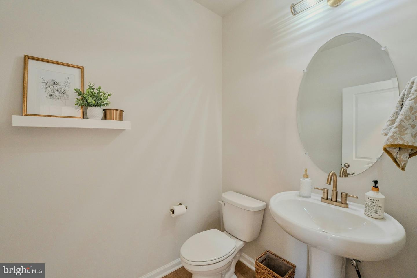 813 Sawback Sq Ne Property Photo 27