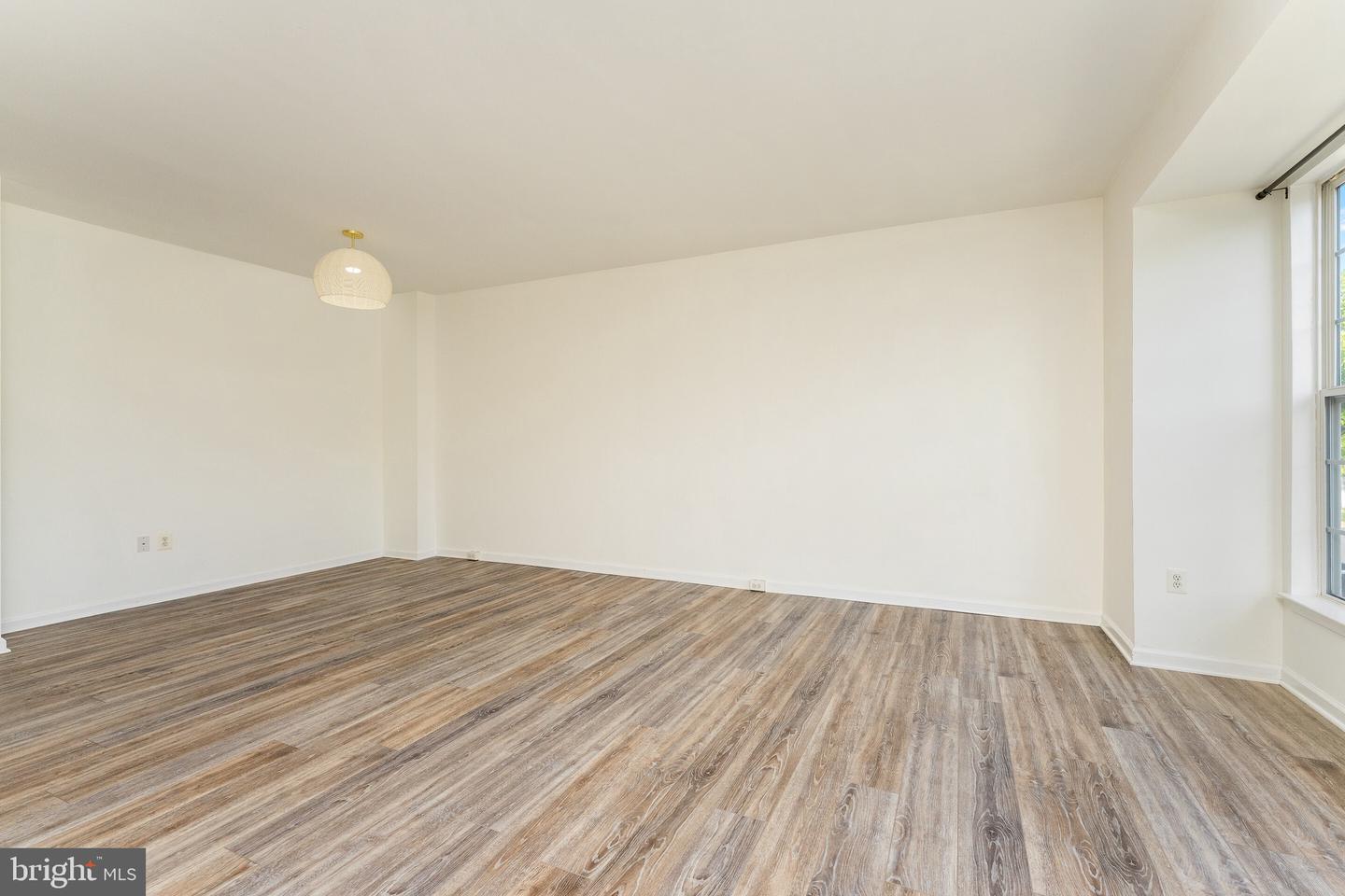 42795 Shaler St Property Photo 4